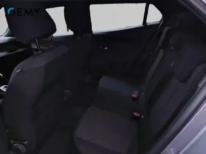Photo 9 Peugeot 2008  Hybrid 110 ch e-DCS6