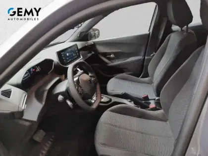 Photo 8 Peugeot 2008  Hybrid 110 ch e-DCS6