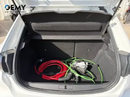 Photo 5 Peugeot 208  Electrique 50 kWh 136ch
