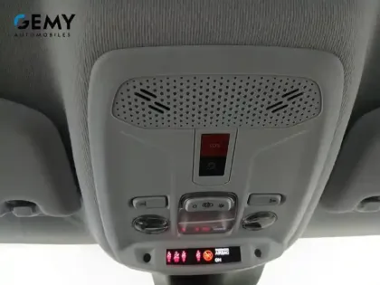 Photo 45 Peugeot 208  PureTech 100 S&S BVM6
