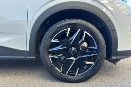 Photo 10 Peugeot 5008  Hybrid 145 ch e-DCS6