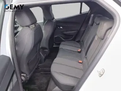 Photo 9 Peugeot 2008  Hybrid 136 e-DCS6