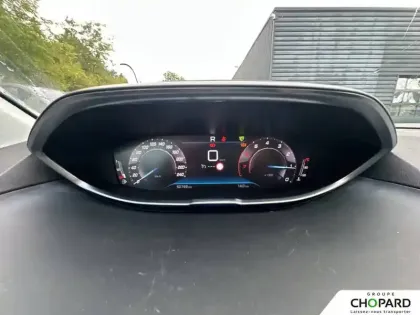 Photo 16 Peugeot 5008  PureTech 130ch S&S EAT8