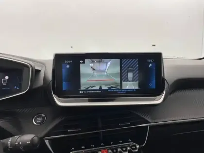 Photo 31 Peugeot 208  PureTech 100 S&S BVM6