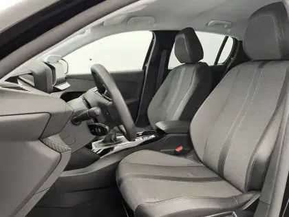 Photo 13 Peugeot 208  PureTech 100 S&S BVM6