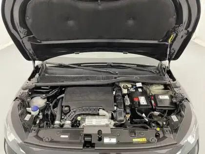 Photo 20 Peugeot 208  PureTech 100 S&S BVM6