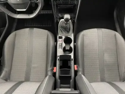 Photo 26 Peugeot 208  PureTech 100 S&S BVM6