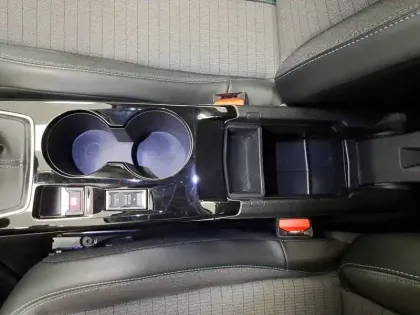 Photo 34 Peugeot 2008  BlueHDi 110 S&S BVM6