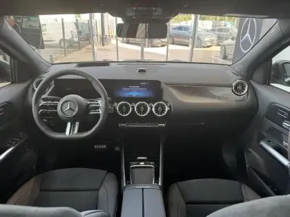Photo 7 Mercedes GLA  200 d 8G-DCT