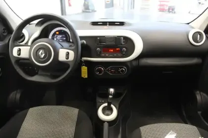Photo 5 Renault Twingo  III E-Tech
