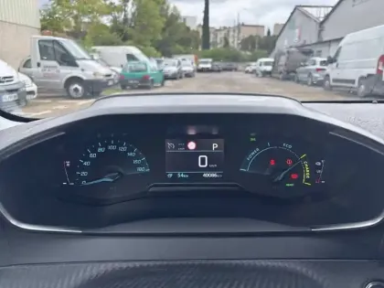 Photo 11 Peugeot 208  Electrique 50 kWh 136ch
