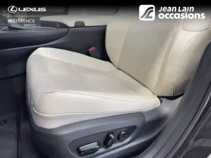 Photo 19 Lexus UX  250h 2WD