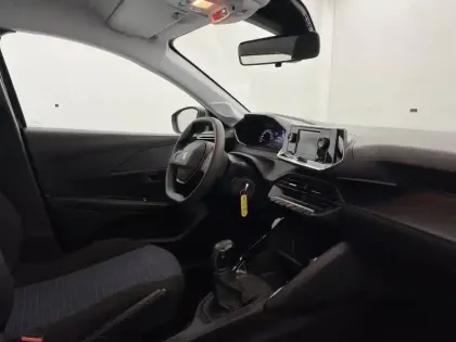 Photo 26 Peugeot 208  PureTech 75 S&S BVM5