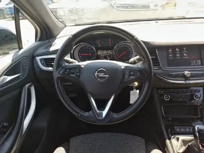 Photo 8 Opel Astra  1.2 Turbo 130 ch BVM6