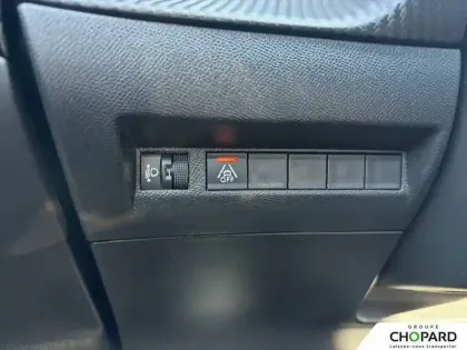 Photo 13 Peugeot 2008  Electrique 136 ch