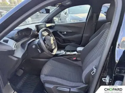 Photo 9 Peugeot 2008  Electrique 136 ch