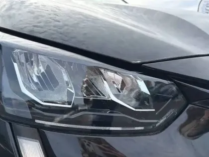 Photo 15 Peugeot 208  Electrique 50 kWh 136ch