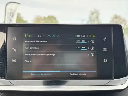 Photo 25 Peugeot 208  Electrique 50 kWh 136ch