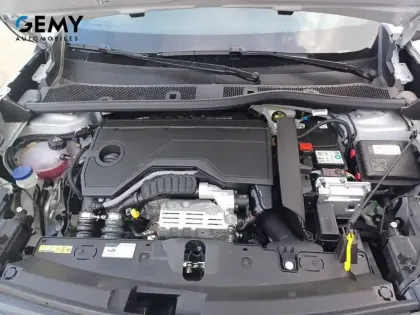 Photo 12 Peugeot 2008  Hybrid 110 ch e-DCS6