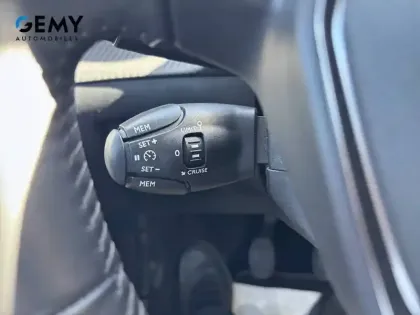 Photo 19 Peugeot 208  PureTech 75 S&S BVM5