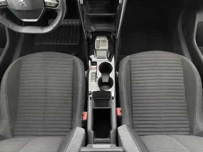 Photo 26 Peugeot 208  Electrique 50 kWh 136ch