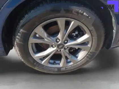 Photo 13 Ford Kuga  2.5 Duratec 190 ch FlexiFuel FHEV E85 Powershift