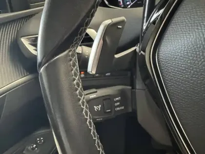 Photo 17 Peugeot 3008  Hybrid 225 e-EAT8