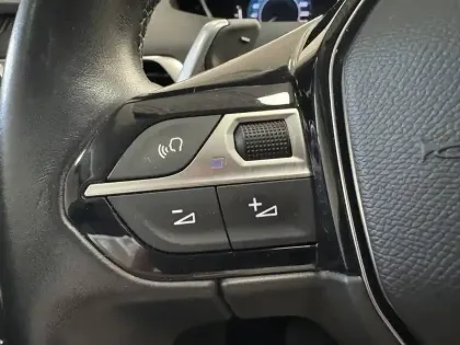 Photo 16 Peugeot 3008  Hybrid 225 e-EAT8
