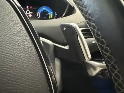 Photo 19 Peugeot 3008  Hybrid 225 e-EAT8