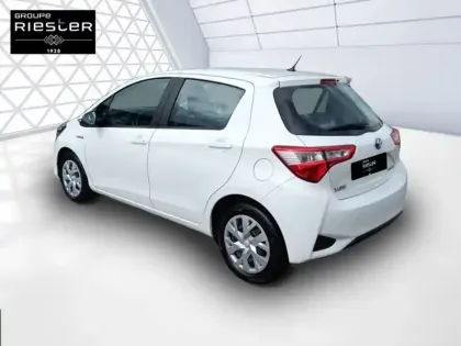 Photo 6 Toyota Yaris  Hybride 100h
