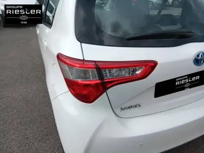 Photo 16 Toyota Yaris  Hybride 100h