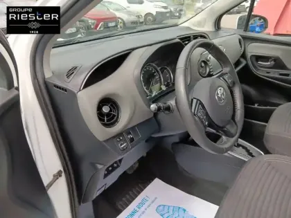 Photo 18 Toyota Yaris  Hybride 100h