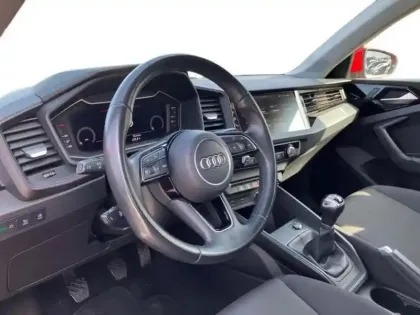 Photo 8 Audi A1 30 TFSI 116 ch BVM6 Design