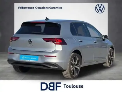 Photo 14 Volkswagen Golf 1.5 eHybrid 204 DSG6 VW Edition