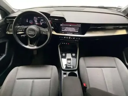 Photo 7 Audi A3 35 TFSI Mild Hybrid 150 S tronic 7 S line