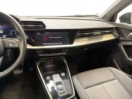 Photo 9 Audi A3 35 TFSI Mild Hybrid 150 S tronic 7 S line