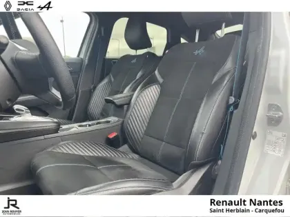 Photo 10 Renault Arkana  1.6 E-Tech 145ch full hybrid esprit Alpine - Système Bose