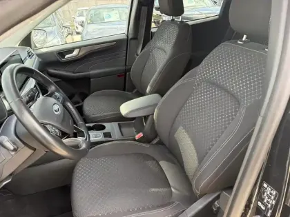 Photo 9 Ford Kuga  2.5 Duratec 180ch Hybrid FlexiFuel Titanium Powershift