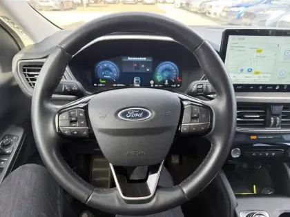 Photo 10 Ford Kuga  2.5 Duratec 180ch Hybrid FlexiFuel Titanium Powershift