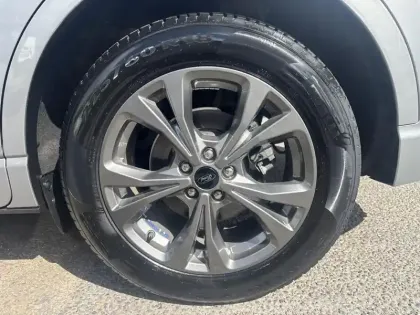 Photo 8 Ford Kuga  2.5 Duratec 190ch FHEV E85 ST-Line BVA