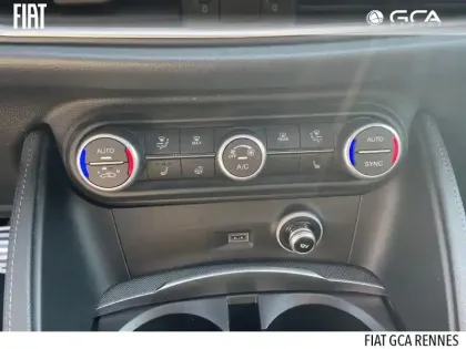Photo 10 Alfa Romeo Stelvio  2.2 Diesel 210ch Competizione Q4 AT8