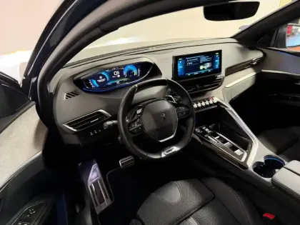 Photo 7 Peugeot 3008  HYBRID 225ch GT e-EAT8