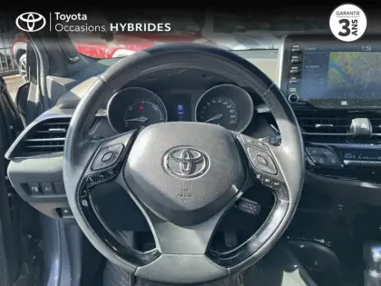 Photo 12 Toyota C-HR  122h Distinctive 2WD E-CVT RC18