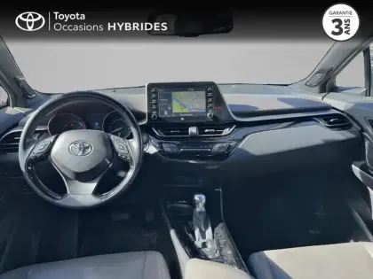 Photo 7 Toyota C-HR  122h Distinctive 2WD E-CVT RC18