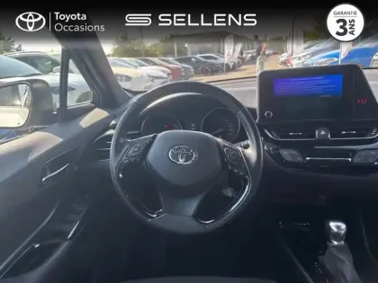 Photo 8 Toyota C-HR  2.0 Hybride 184ch Design Ultimate E-CVT