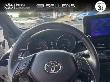 Photo 12 Toyota C-HR  2.0 Hybride 184ch Design Ultimate E-CVT