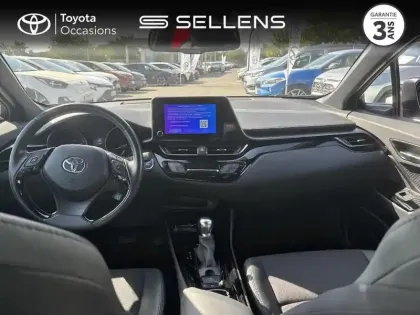 Photo 7 Toyota C-HR  2.0 Hybride 184ch Design Ultimate E-CVT