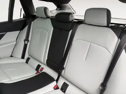 Photo 12 BMW Serie 5 M5 Touring 4.4 V8 PHEV 727ch (544+197)