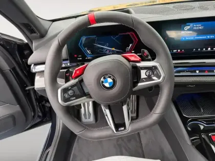Photo 11 BMW Serie 5 M5 Touring 4.4 V8 PHEV 727ch (544+197)