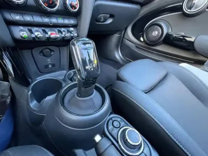 Photo 10 Mini Mini Cabrio Cooper 136ch Edition Premium Plus BVA7